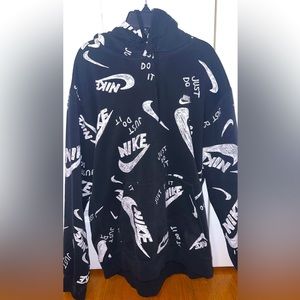 Men’s Nike print hoodie good condition lightly worn
